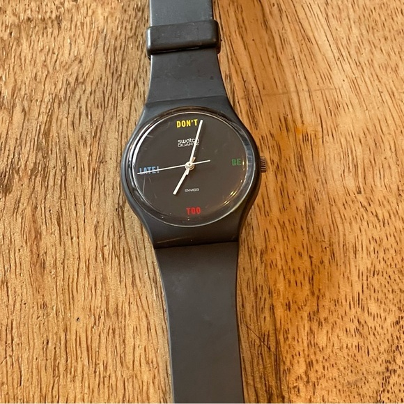 COPY - Vintage HTF men’s swatch watch black don’t be too late 80s surf style wo… - Picture 9 of 9